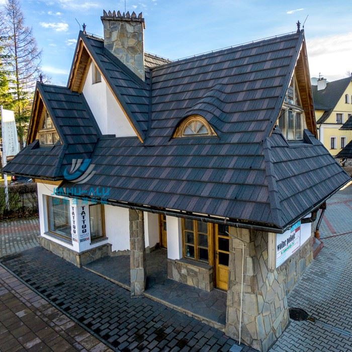 Southern Homeowners Guide: Heat-Reflective Metal Roof Tops Summer Sales